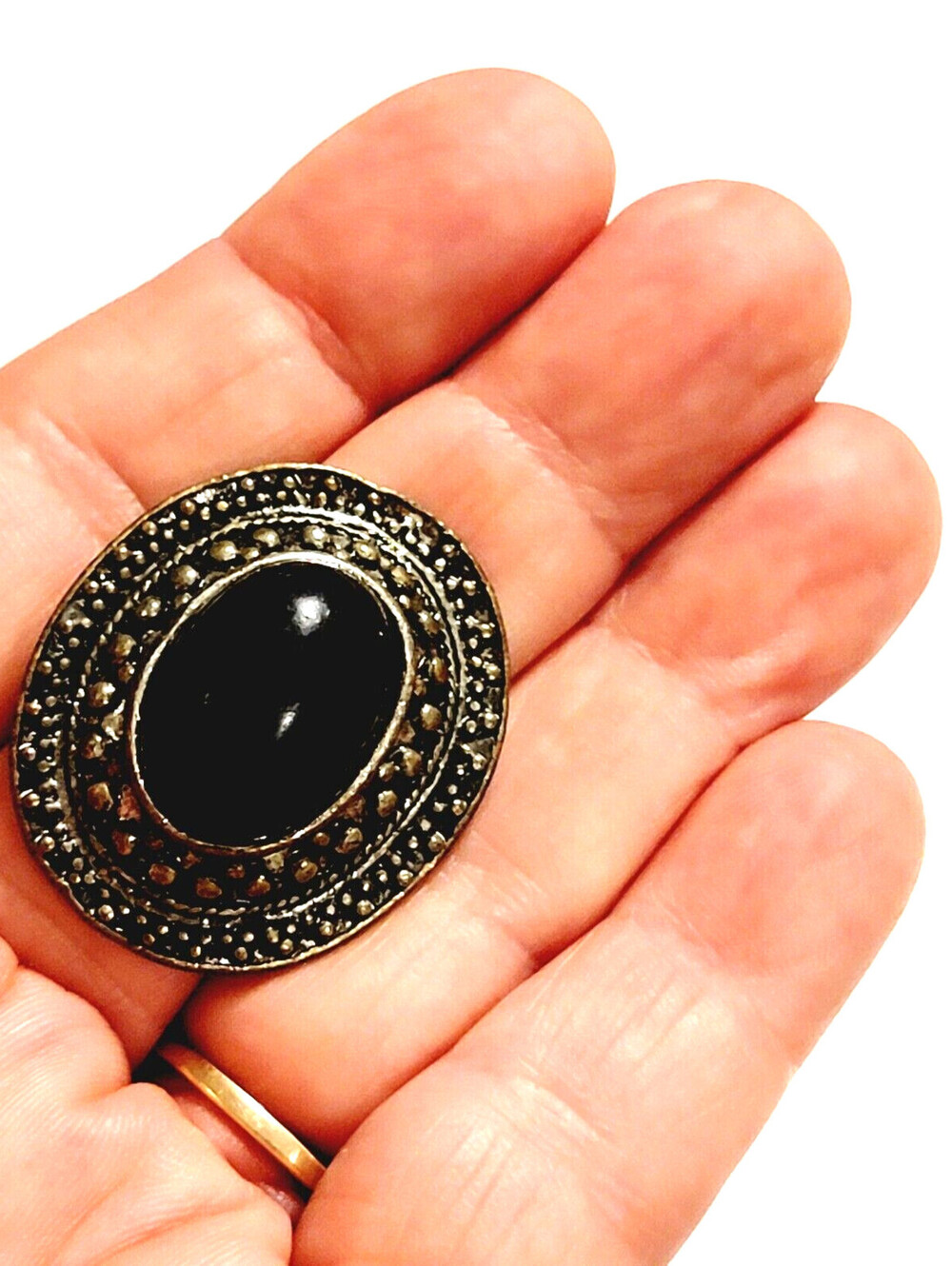 Vintage Gothic‎ Large Adjustable Ring Silver-tone Black Lucite Oval r-19